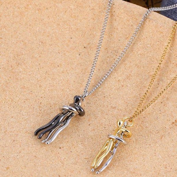 Forever Hug Couples Necklace Supply